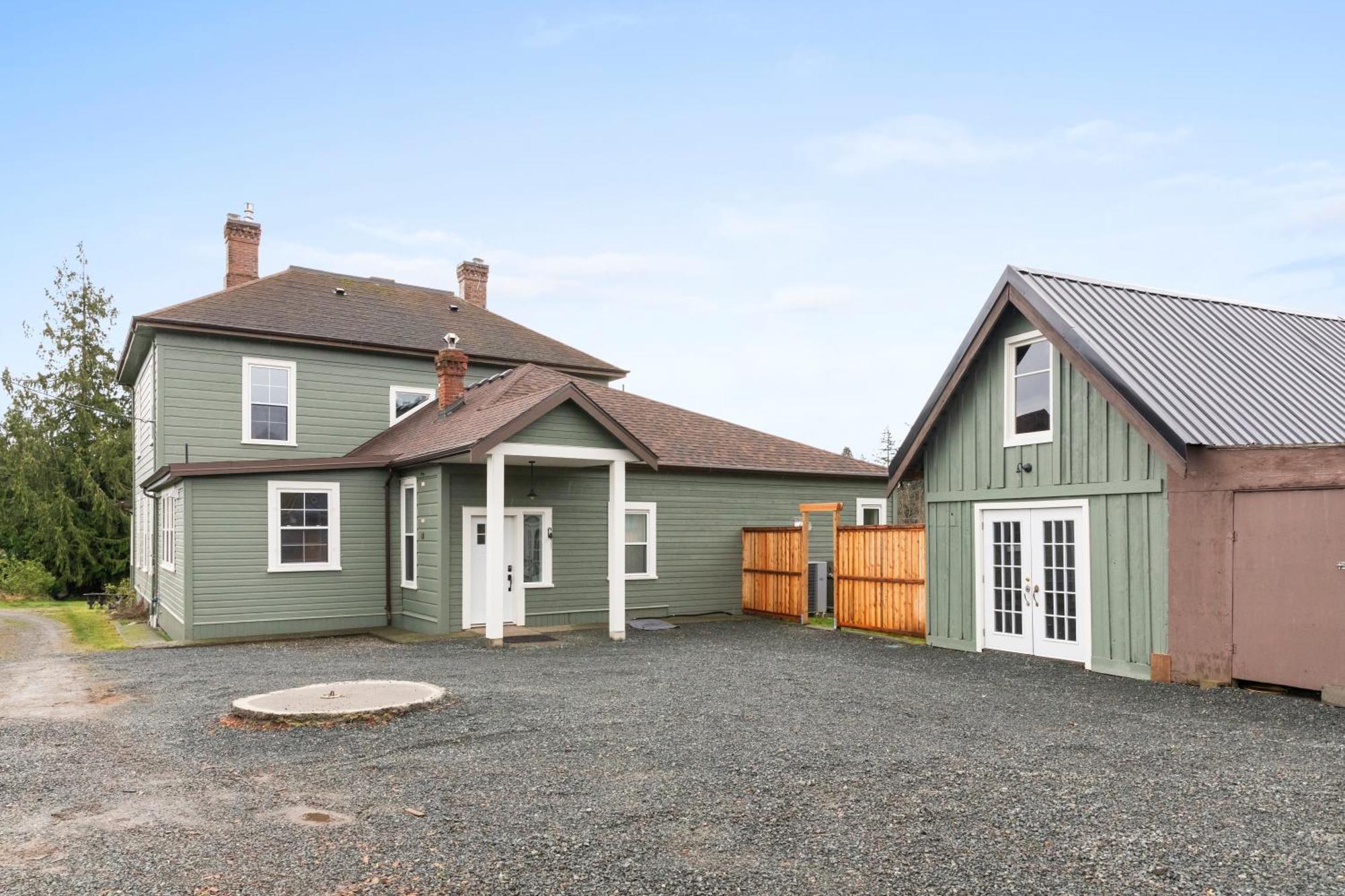 Woodside Farm Country Inn Sooke Esterno foto